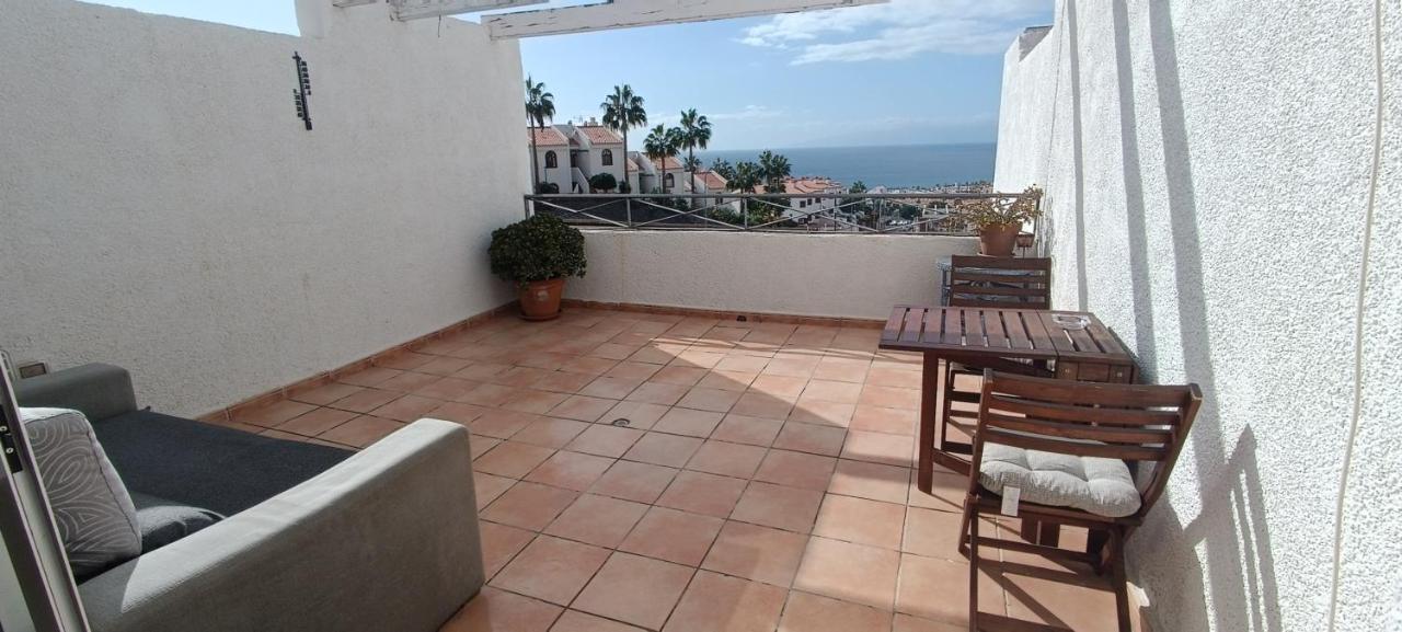 Apartment With Ocean View In Costa Adeje Экстерьер фото